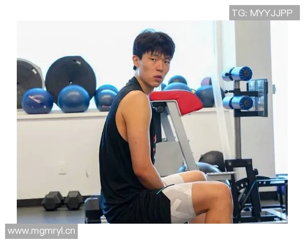 媒体人称赞杨瀚森聪明且心态积极期待他在时间与耐心中成长