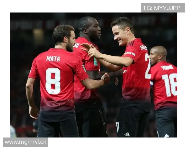 博格巴携妻子共同推出个人服装品牌PogbaMDXCIII引发关注 博格巴携妻子共同推出个人服装品牌PogbaMDXCIII引发关注