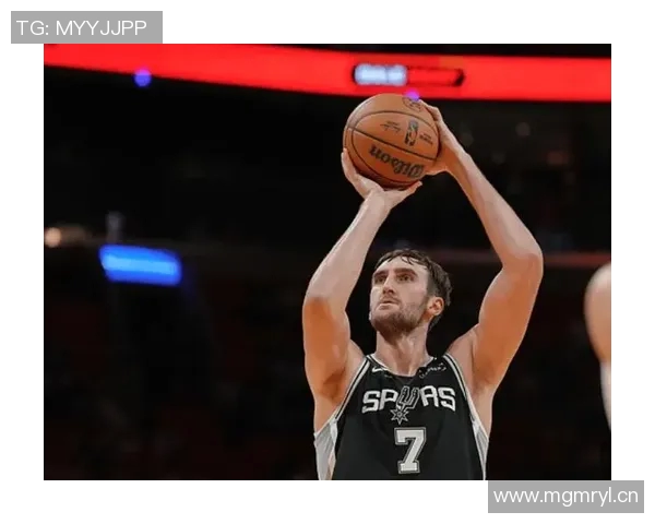 科内特表现出色砍下14分12板4助攻创生涯新高前场篮板数