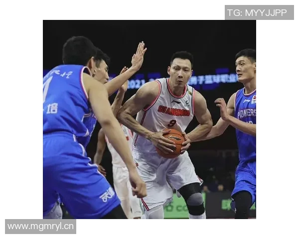 卢:针对位置速度短板强调身体对抗强度的重要性与竞争力提升策略 卢:针对位置速度短板强调身体对抗强度的重要性与竞争力提升策略