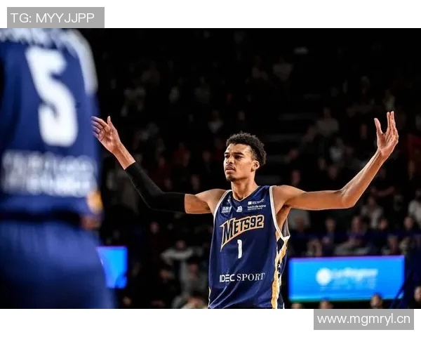 文班亚马：个人荣誉无所谓DPOY代表我为球队贡献力量