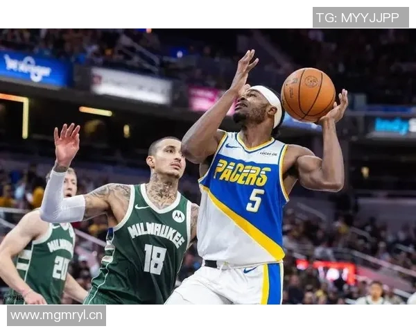 库兹马上半场表现抢眼9投7中砍下18分并罚球5中4助球队争胜